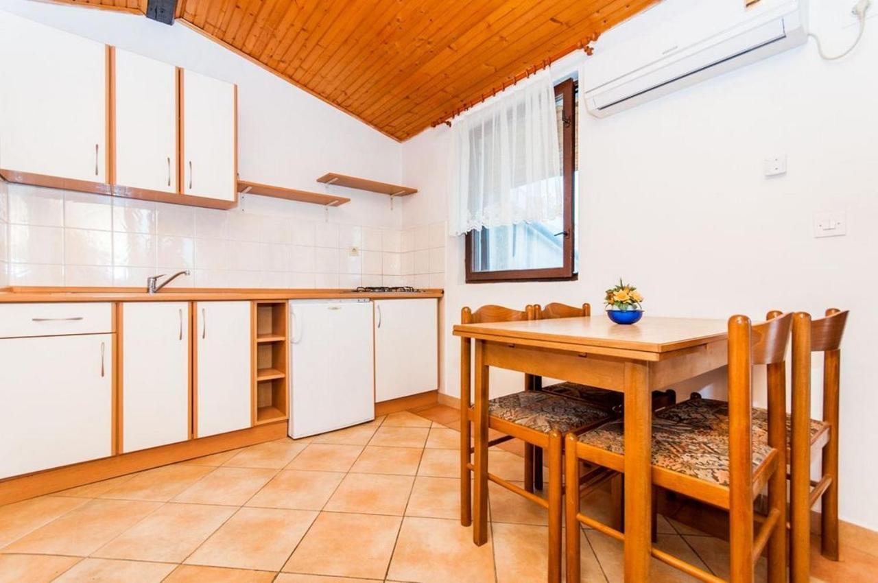 Apartments Crljenko Povljana Dış mekan fotoğraf