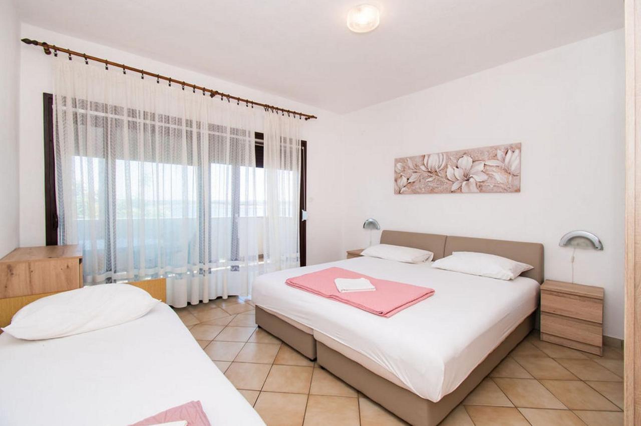 Apartments Crljenko Povljana Dış mekan fotoğraf