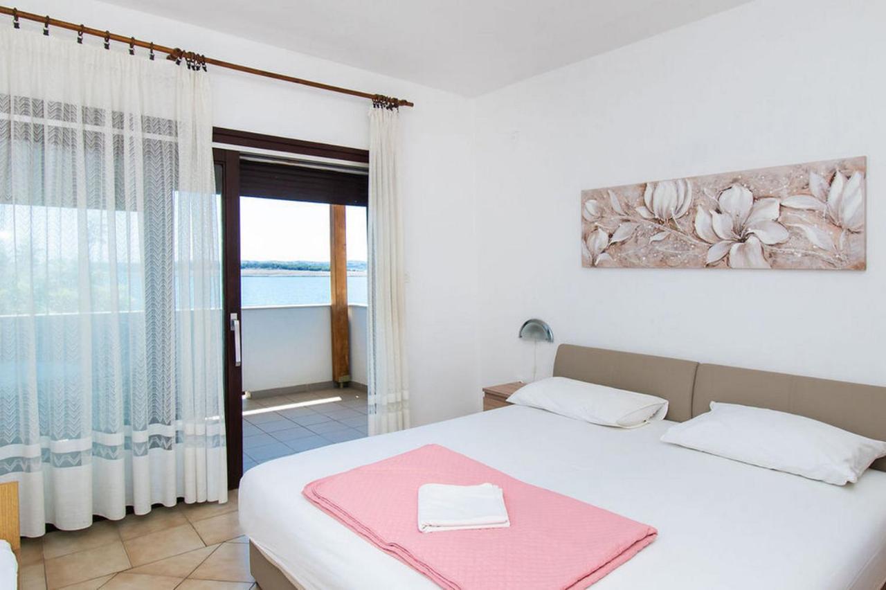 Apartments Crljenko Povljana Dış mekan fotoğraf