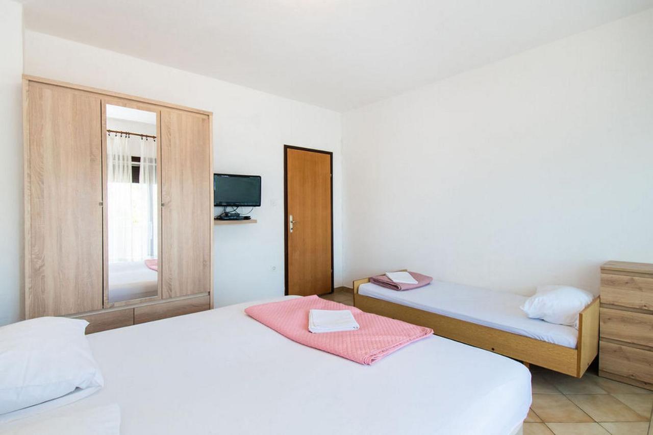 Apartments Crljenko Povljana Dış mekan fotoğraf