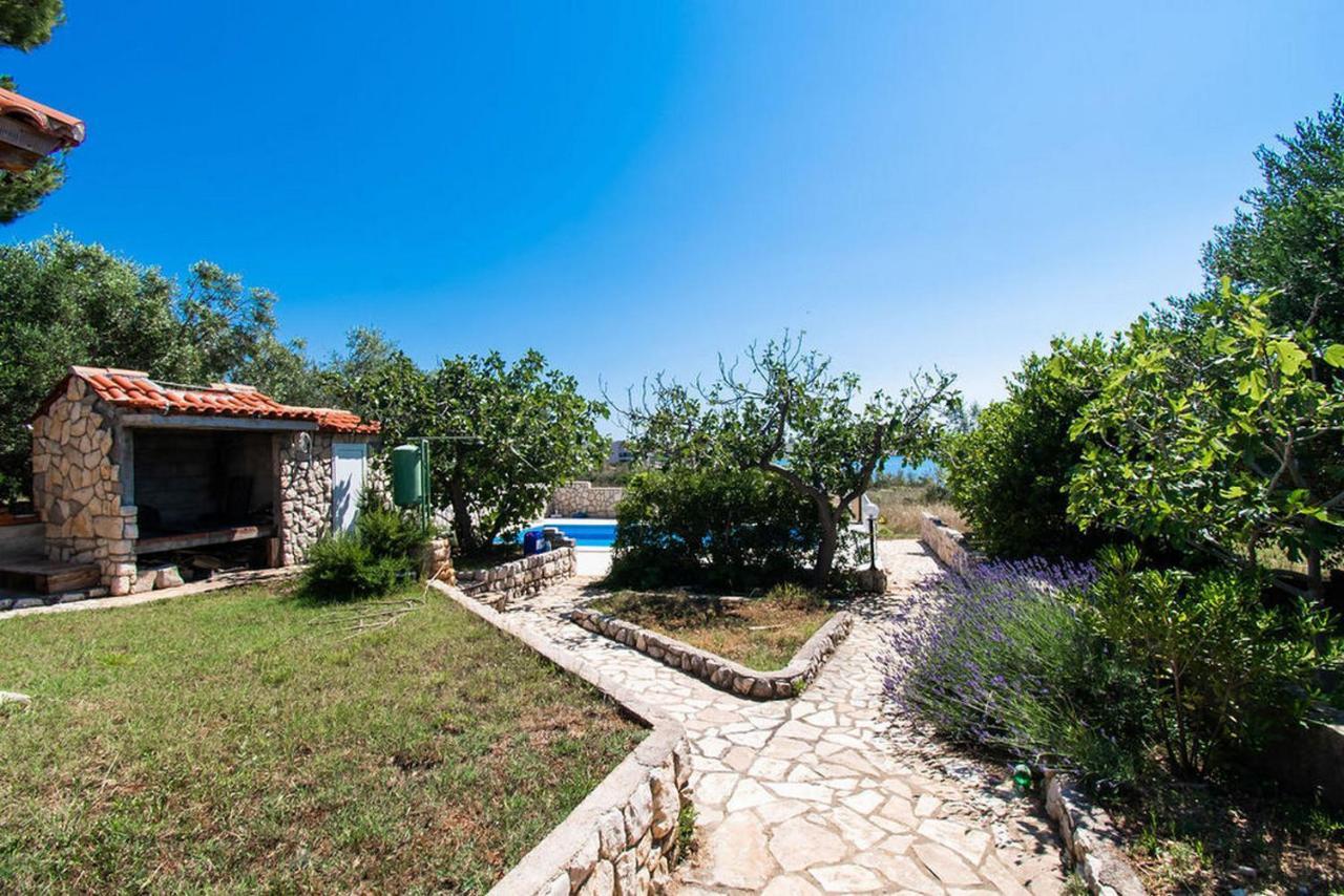 Apartments Crljenko Povljana Dış mekan fotoğraf
