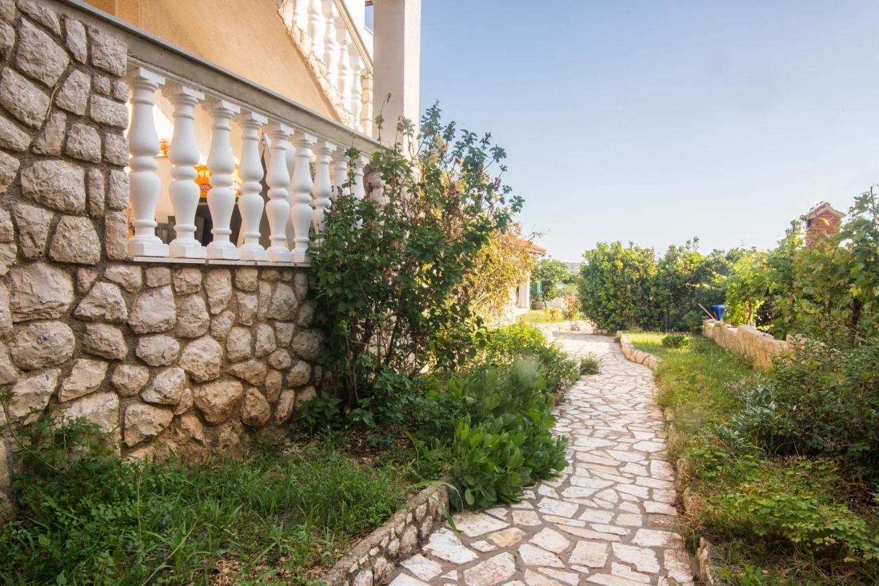 Apartments Crljenko Povljana Dış mekan fotoğraf